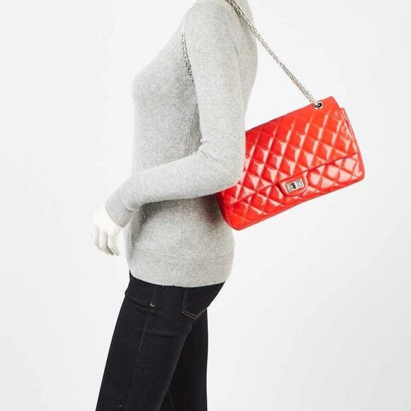 Chanel Red 2.55 Reissue Quilted Patent Leather 226 Flap Bag - Picture 4 of 12